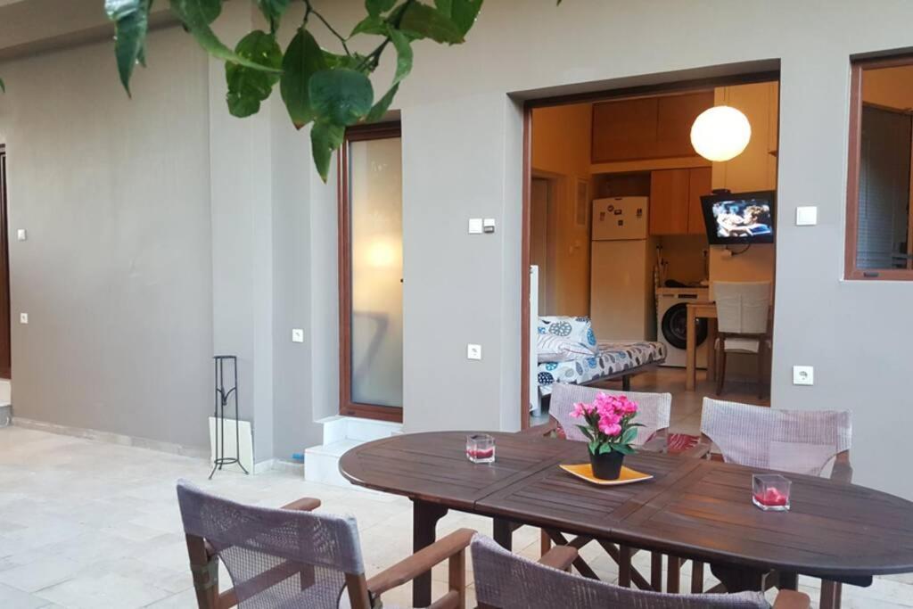 Appartement Quite House With Garden And Barbecue à Athènes Extérieur photo