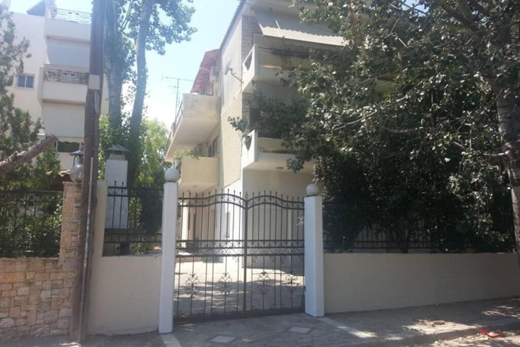 Appartement Quite House With Garden And Barbecue à Athènes Extérieur photo